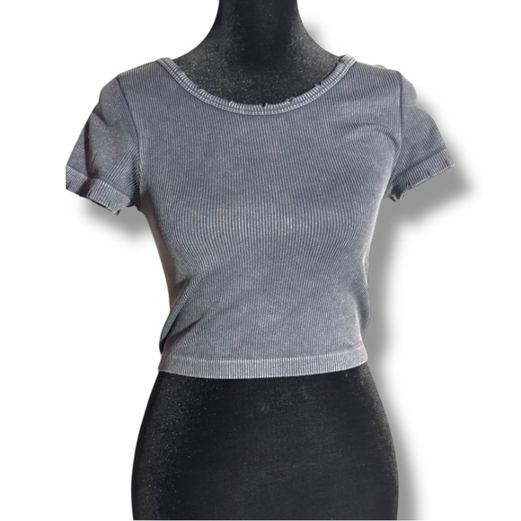 Charcoal Women's Short Sleeve Distressed Crewneck Ribbed Crop Top - Picture 2 of 16